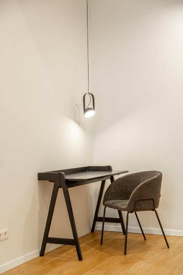 Luxurious Minimalist Residence With Sauna By Prestige Homes Budapest Extérieur photo