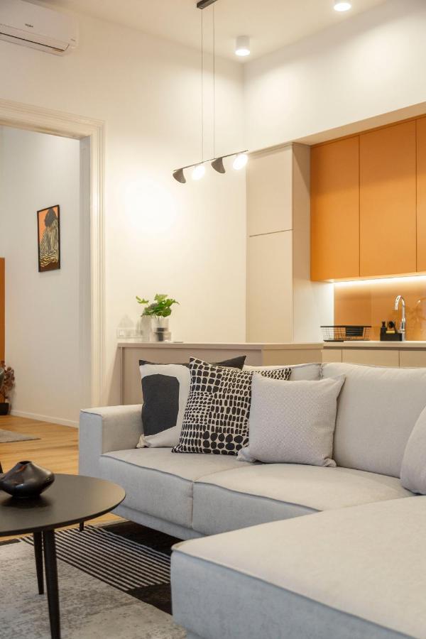 Luxurious Minimalist Residence With Sauna By Prestige Homes Budapest Extérieur photo