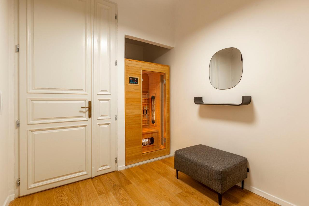 Luxurious Minimalist Residence With Sauna By Prestige Homes Budapest Extérieur photo